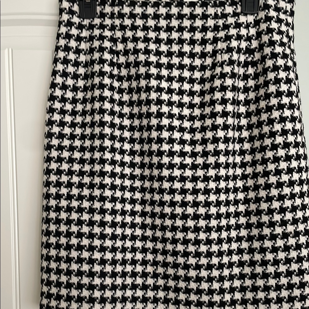 Black and White Knee-Length A-Line Skirt